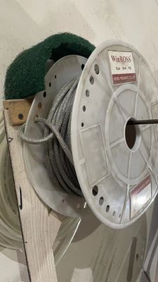 Un buon prezzo. 90 dB Tessuto leggero e elettricamente conduttivo Fibra d'argento resistente in linea